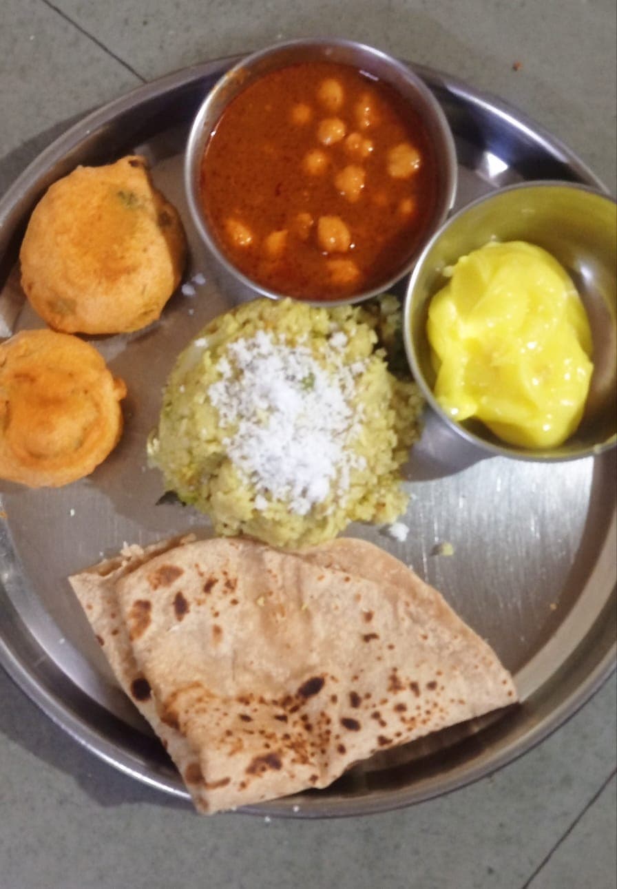 Chole thali